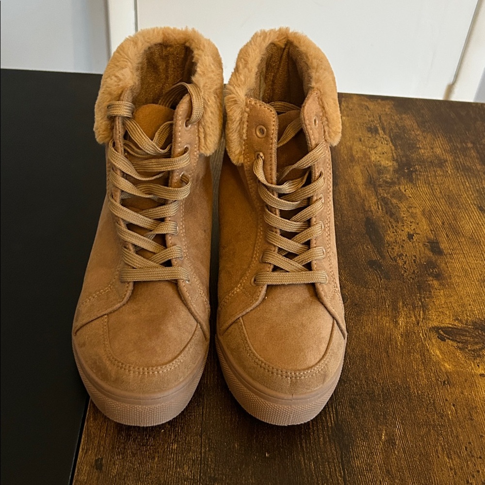 Cozy Tan Women's Ankle Boots
